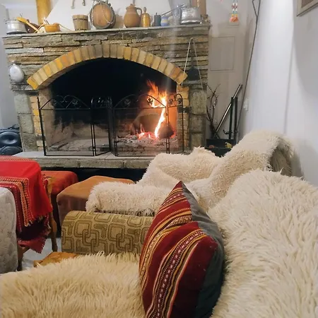 Semesterbostad House Slivovi - A Tavern With A Fireplace And A Panoramic View Zornitsa