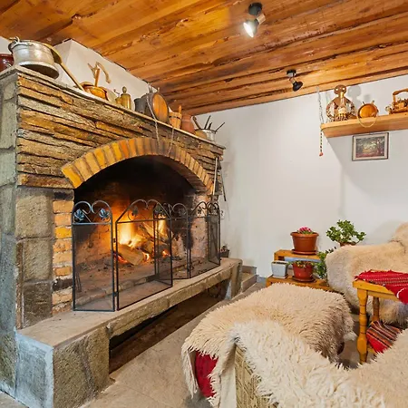 House Slivovi - A Tavern With A Fireplace And A Panoramic View *
